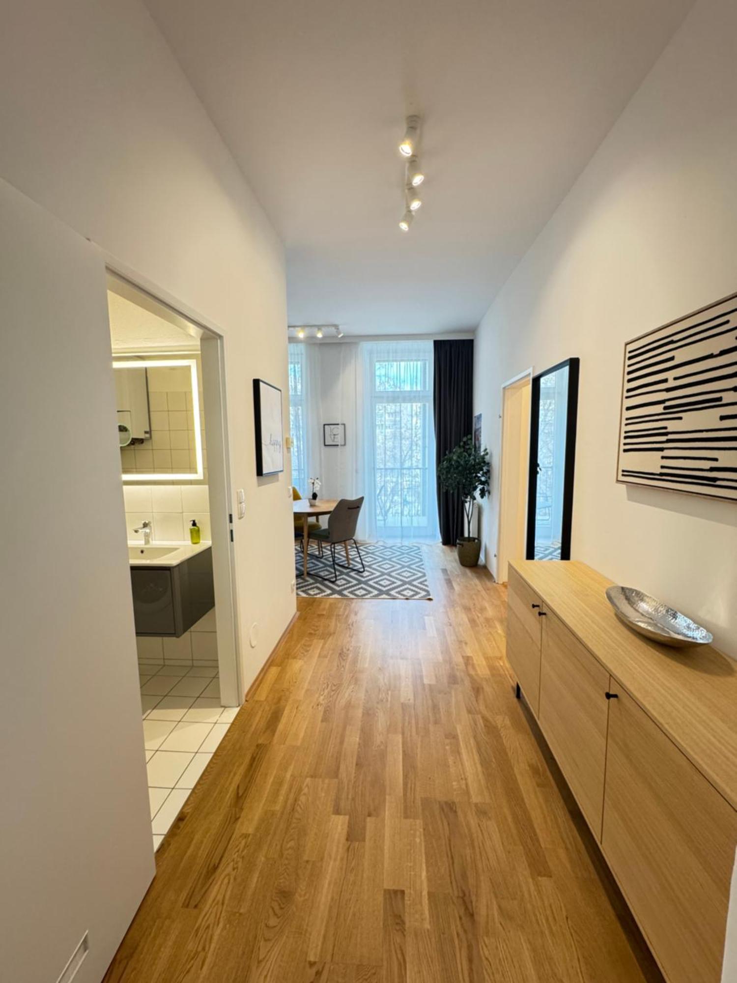 Trendy Apartment Zentral Gelegen Viena Exterior foto